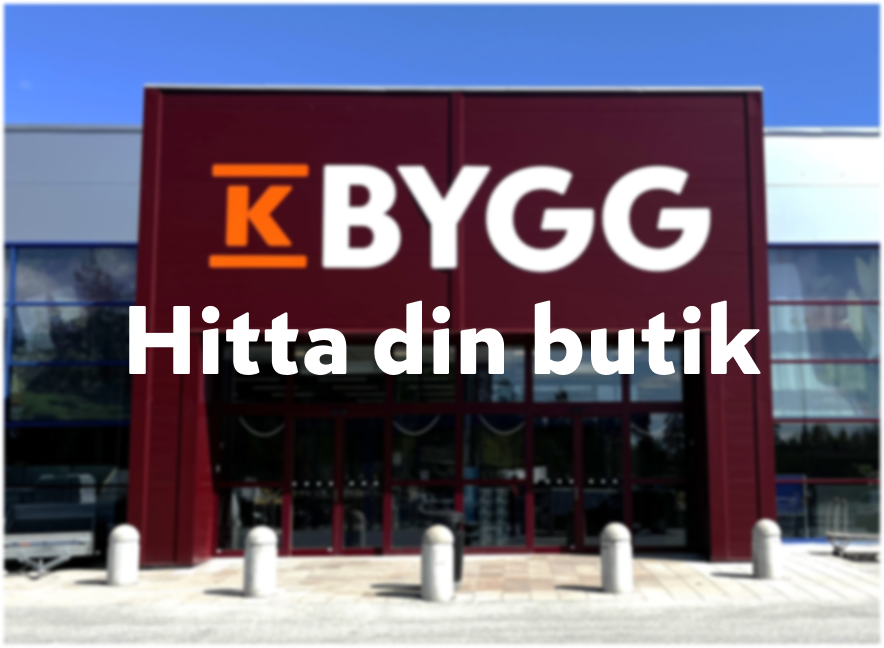 en byggnad med en stor skylt där det står "K BYGG". Under skylten finns mindre text som lyder "Hitta din butik". 