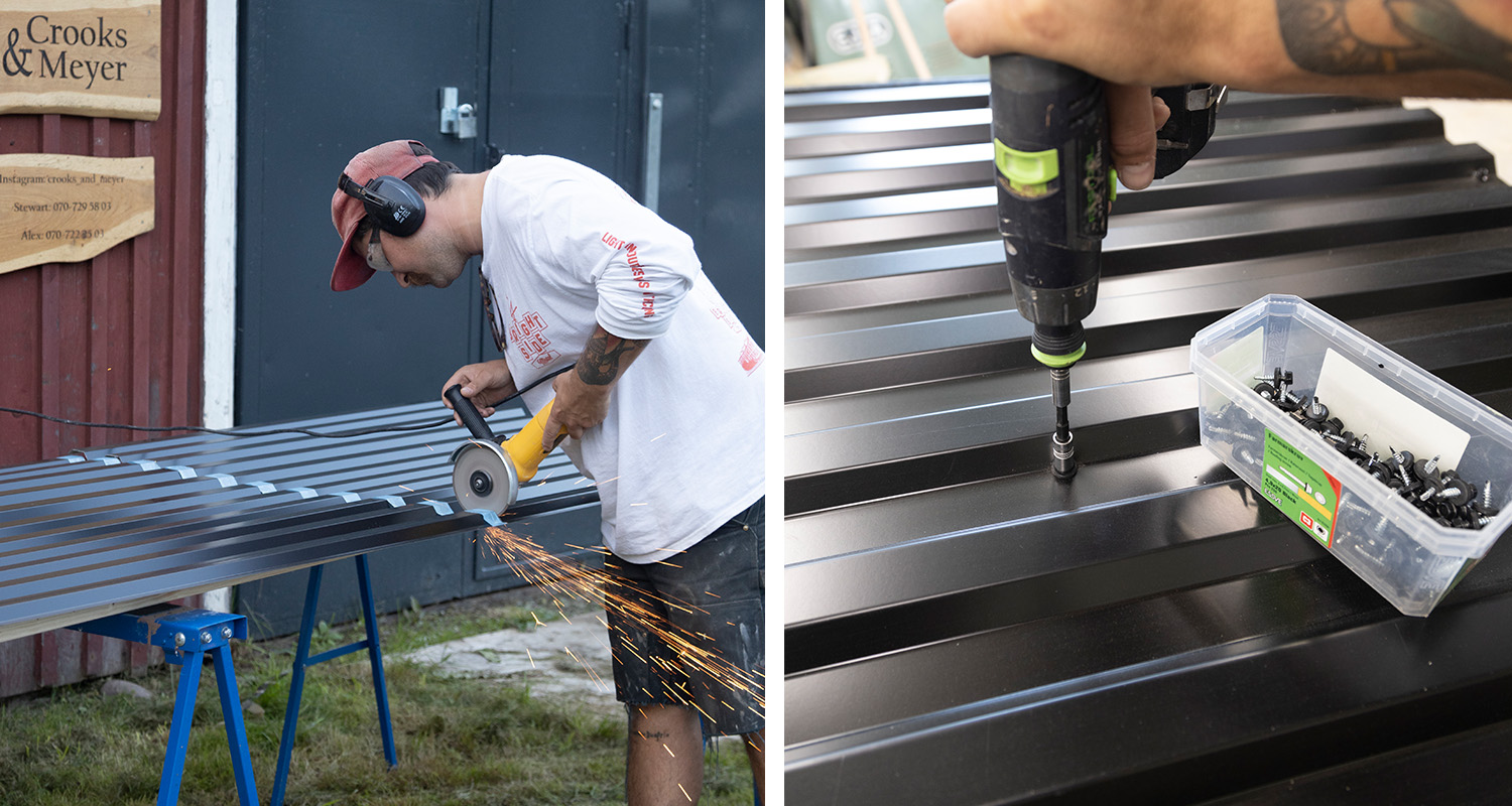 Person använder vinkelslip och borrmaskin på svart plåtskiva vid röd trävägg, orange gnistor.