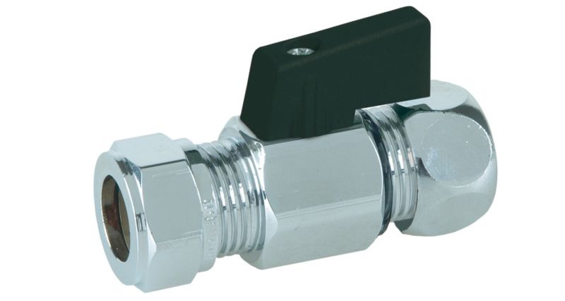 Kromad rak avstängningsventil med svart spak och kompressionskopplingar