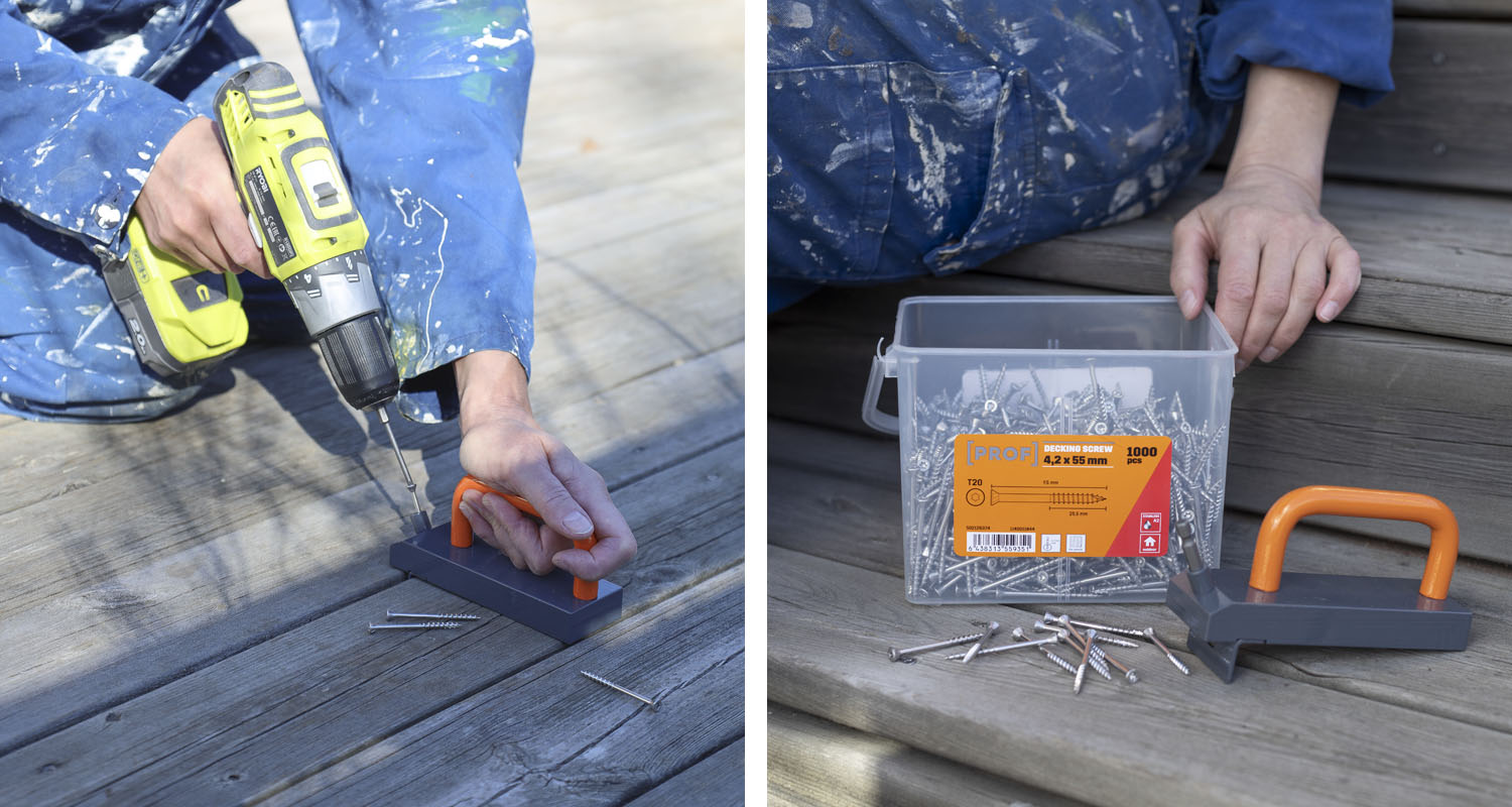 Person borrar trallskruv med gul borrmaskin vid orange handtag, plastlåda med skruvar på altan.