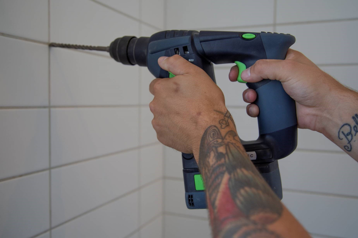 borra i kakel borra i våtrum