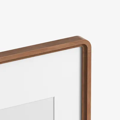 Small (22" x 18”) / Walnut