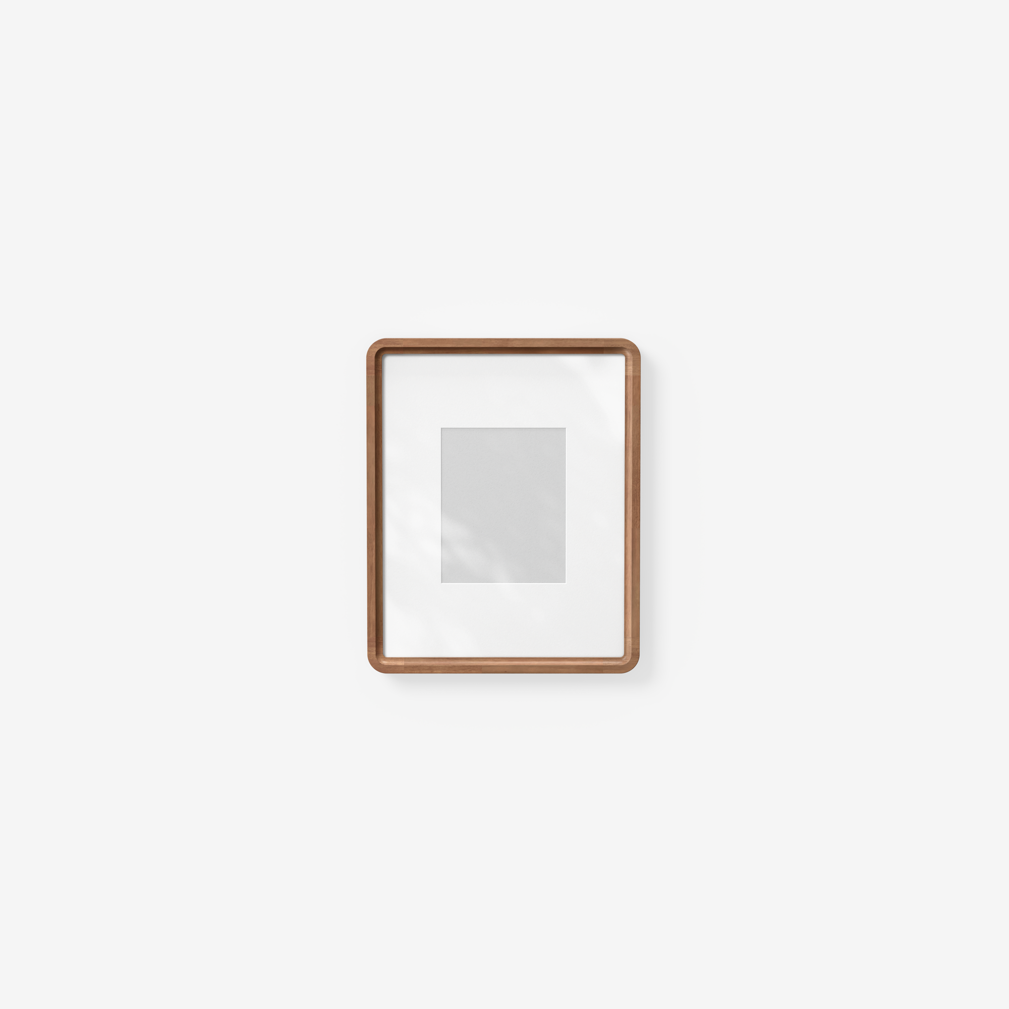 Small (22" x 18”) / Walnut
