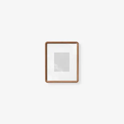 Small (22" x 18”) / Walnut
