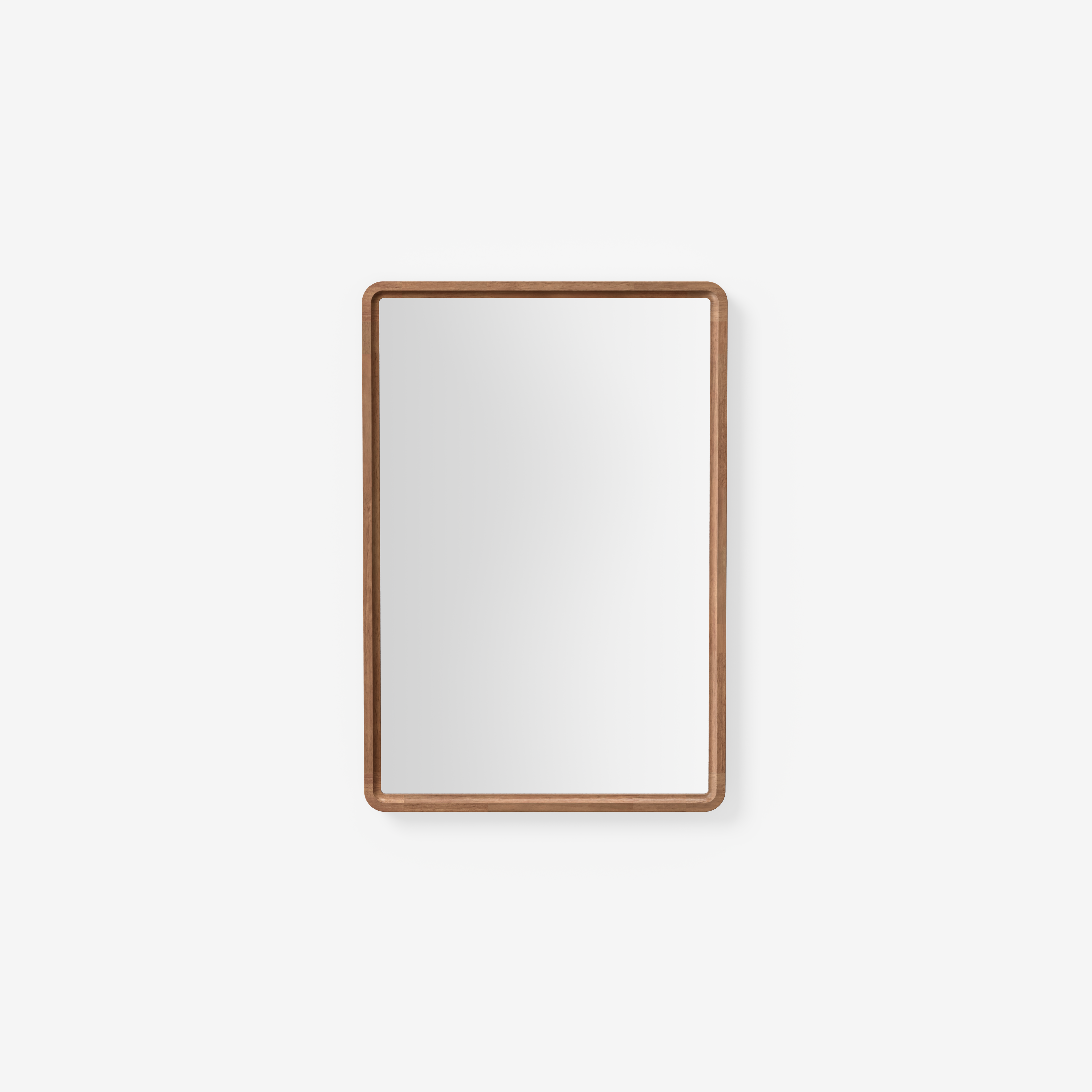 Medium / Walnut