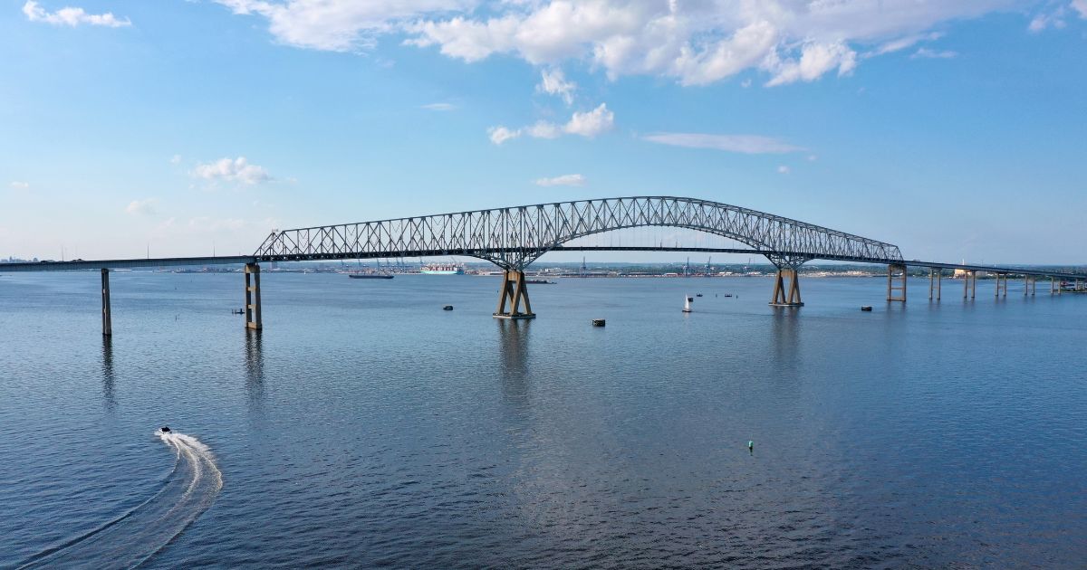 Baltimore Bridge crash affects logistics