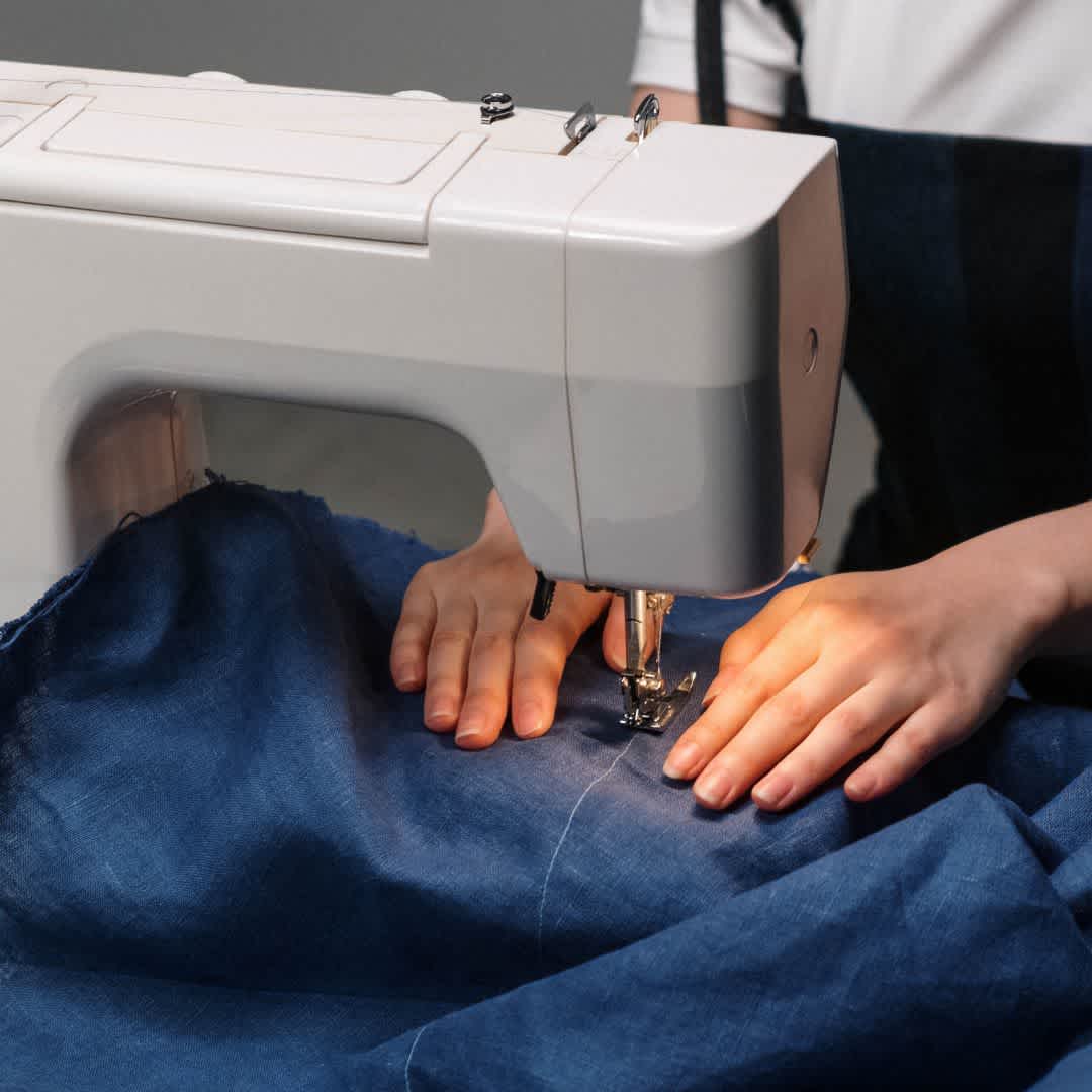 Electric sewing machine