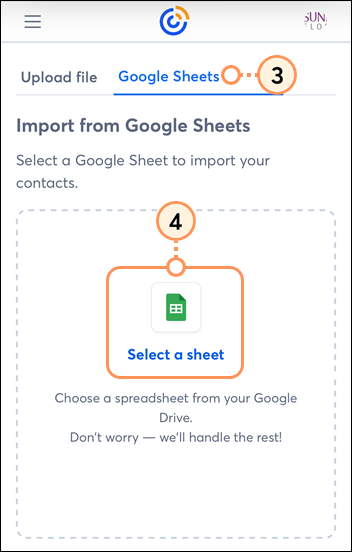 Página de contactos web móvil con la pestaña de Google Sheets seleccionada y la opción Seleccionar una hoja.
