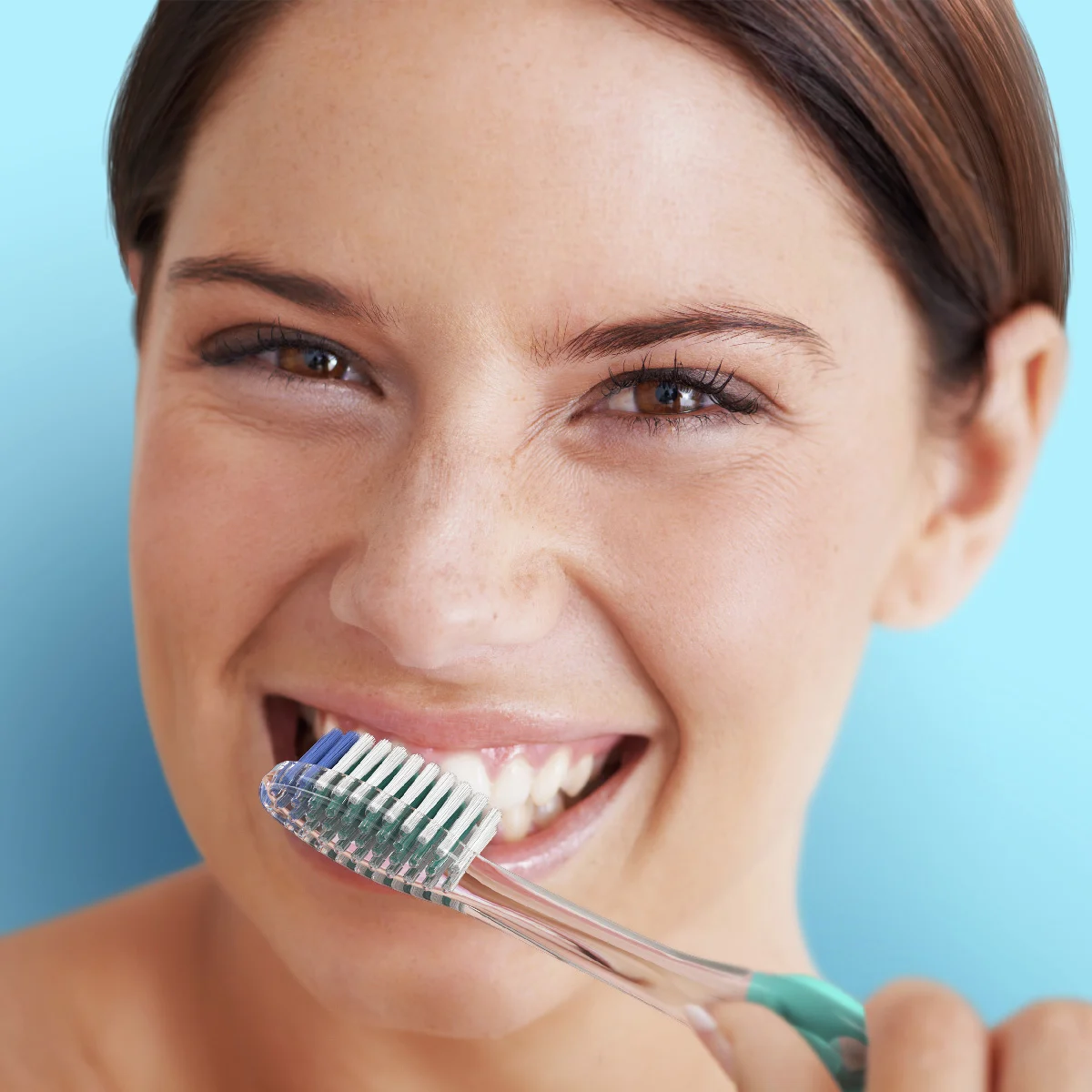 Oral-b Cepillo de dientes con indicador sensible, 35 extra suaves (los  colores varían), paquete de 6