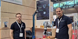 Streamlining Industrial Robots Applications with Progressive Robotics