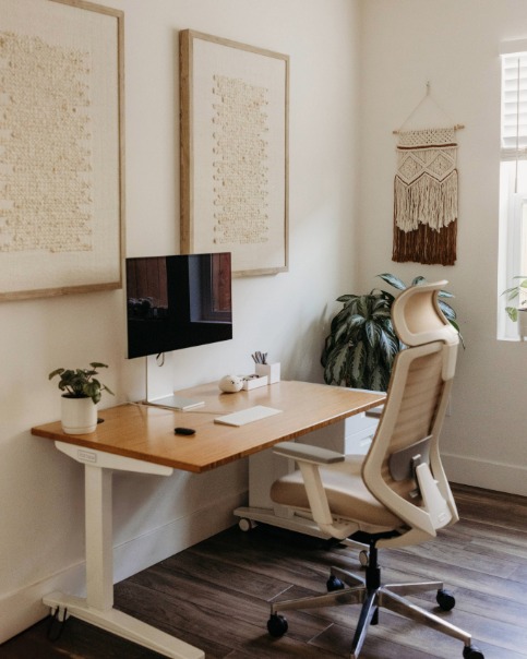 Pre-Configured Desks | UPLIFT Desk