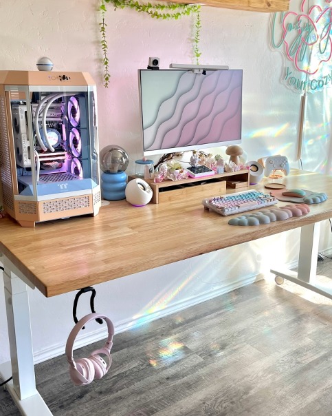 Pre-Configured Desks | UPLIFT Desk