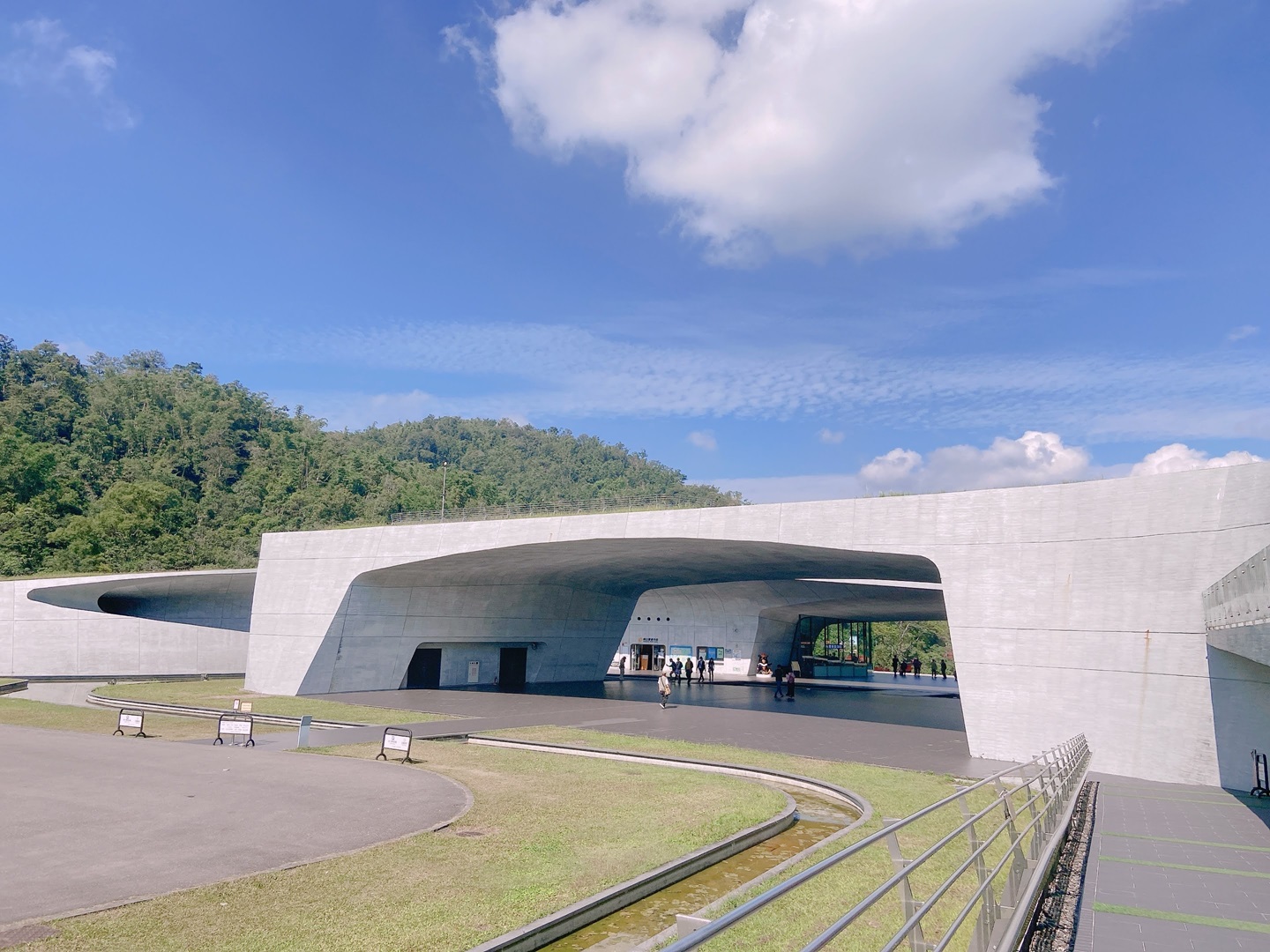 Xiangshan Visitor Center, Sun Moon Lake (南投日月潭向山遊客中心)