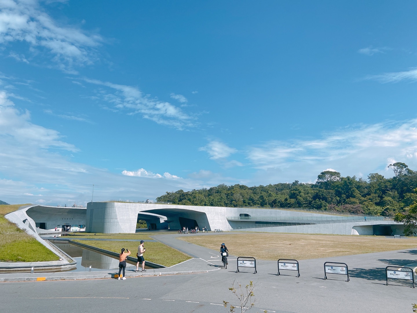 Xiangshan Visitor Center