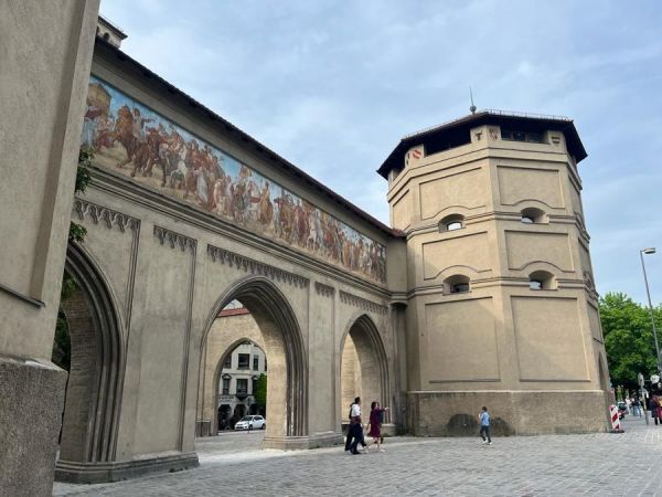 A really neat medieval building hosts the museum.