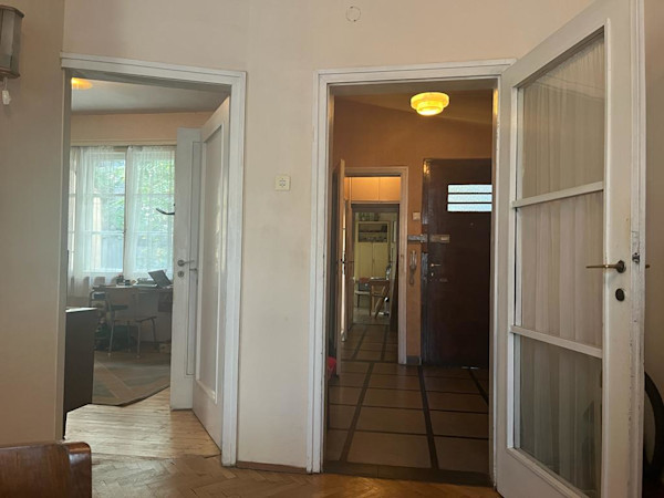 Entrance and foyer from the museum's "dining room."