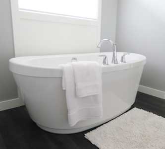 bathroom-bathtub-ceramic-534179