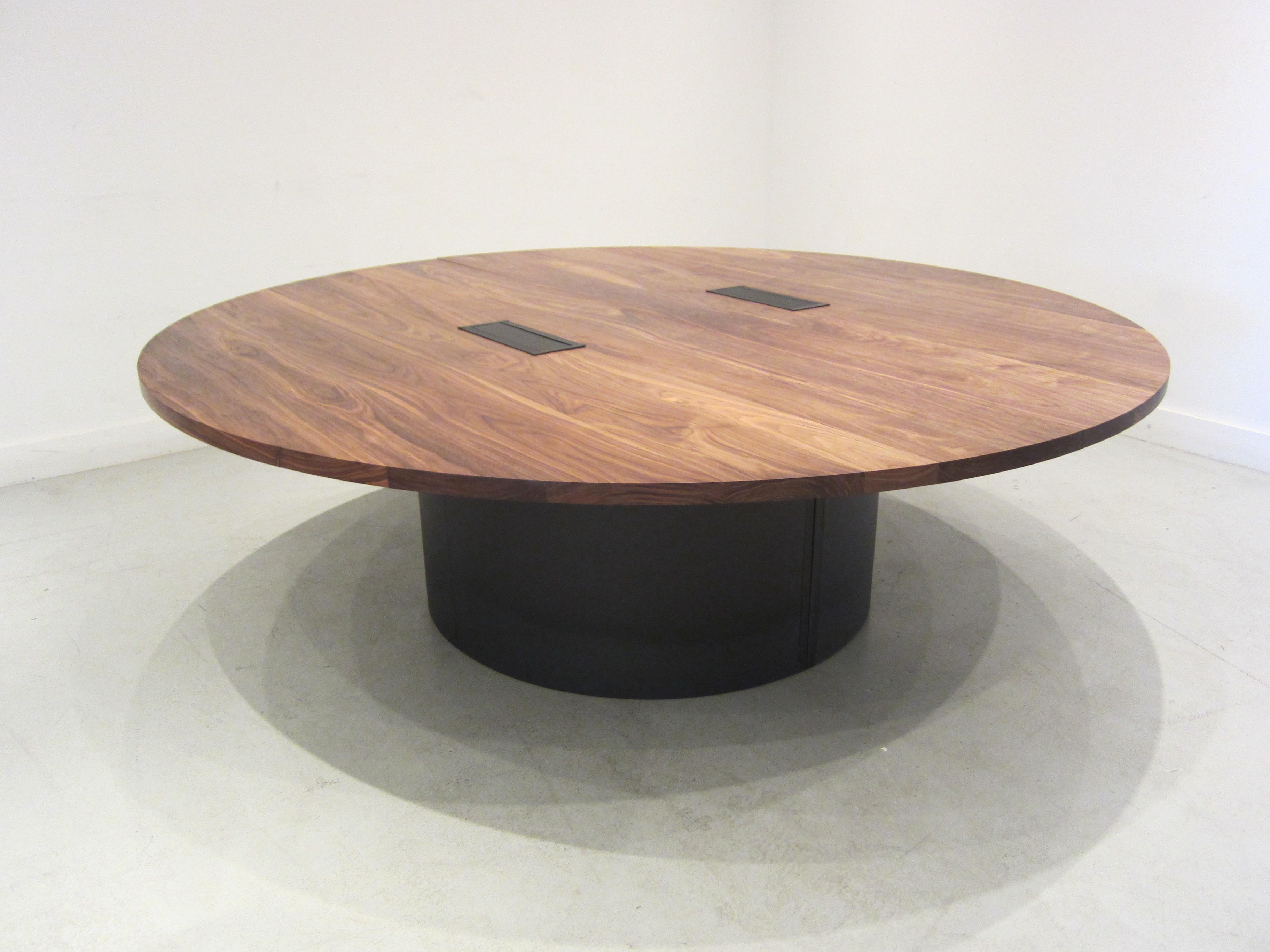 Round Boardroom Table Stylegarage