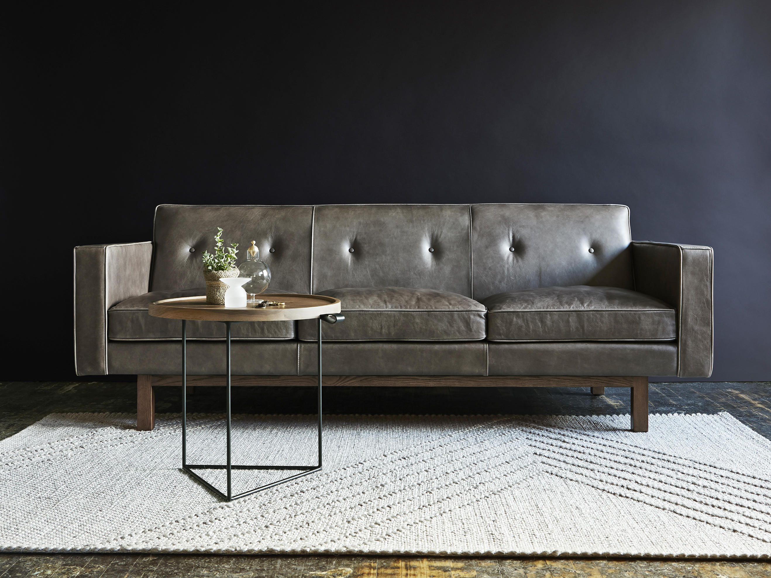 Embassy Sofa Stylegarage