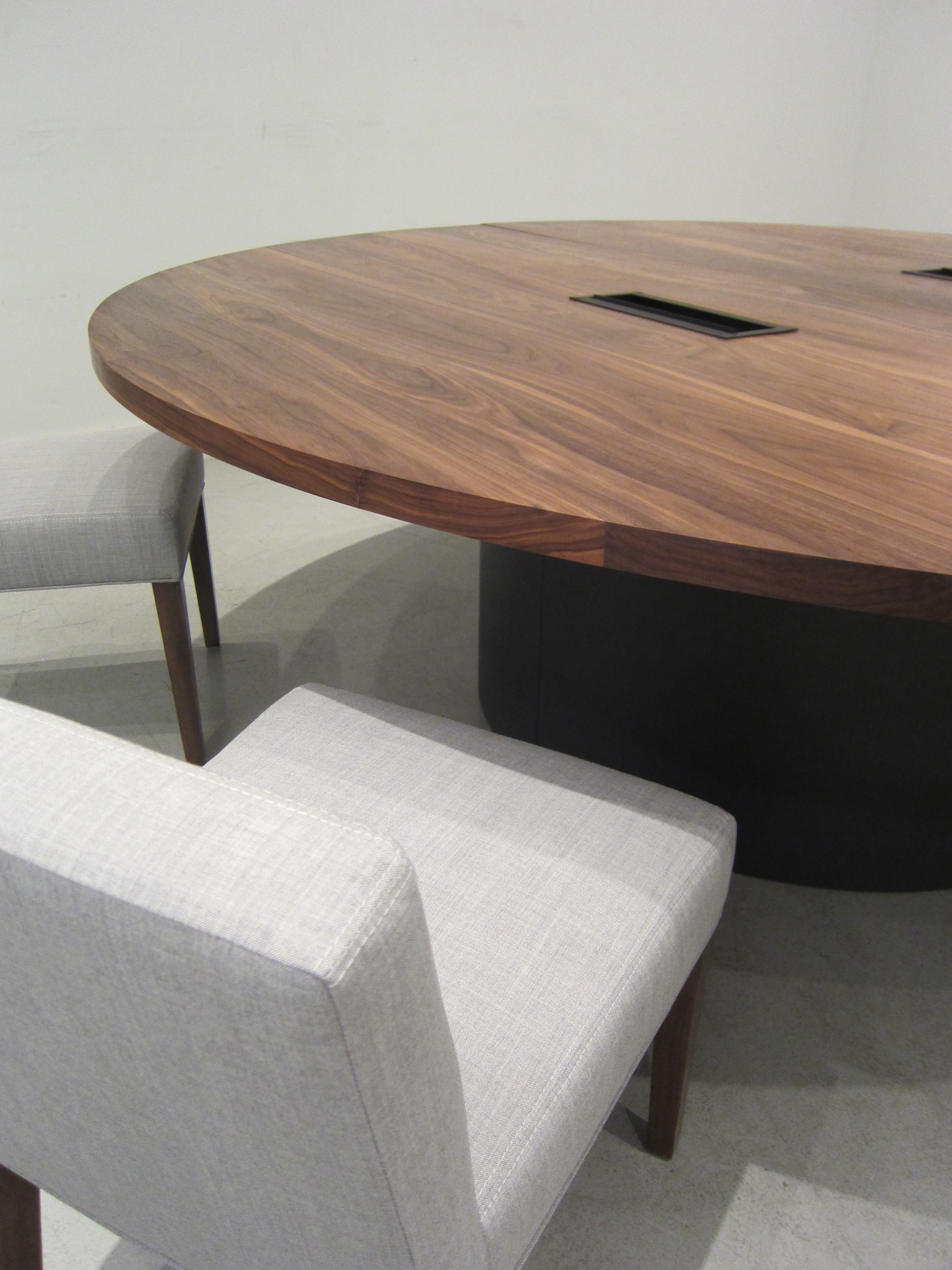 Round Boardroom Table Stylegarage