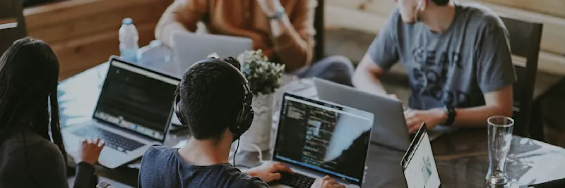 How to Acquire Your First SaaS Customers: A Founder's Playbook