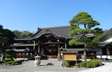 かつては海を望む別荘地、歴史の色濃き高級住宅街「高輪」を巡る神社仏閣ツアー【 11/5｜11/13 】