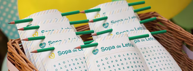 Sopa de letrinhas: brincadeira para chá de bebê