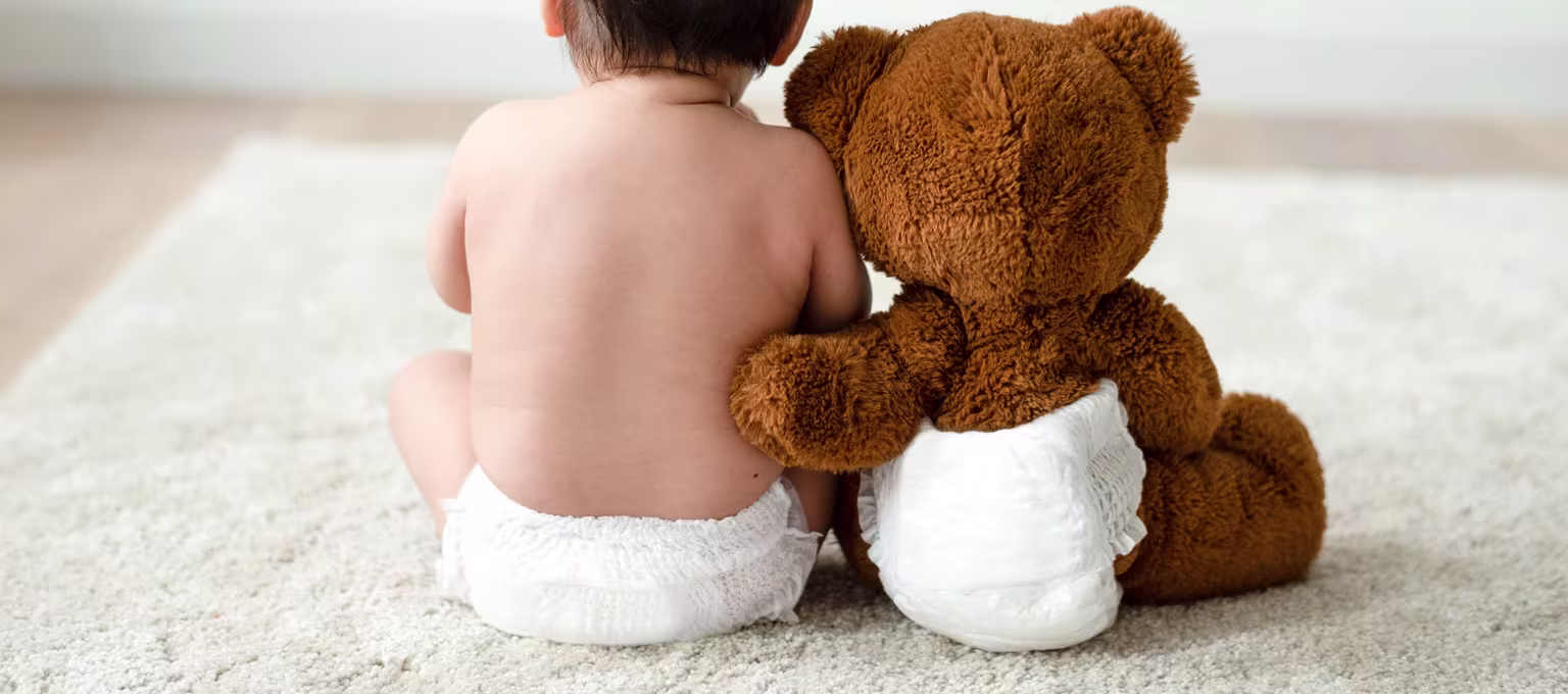 Decisiones sobre pañales: Pañal con cinta o pañal tipo pants