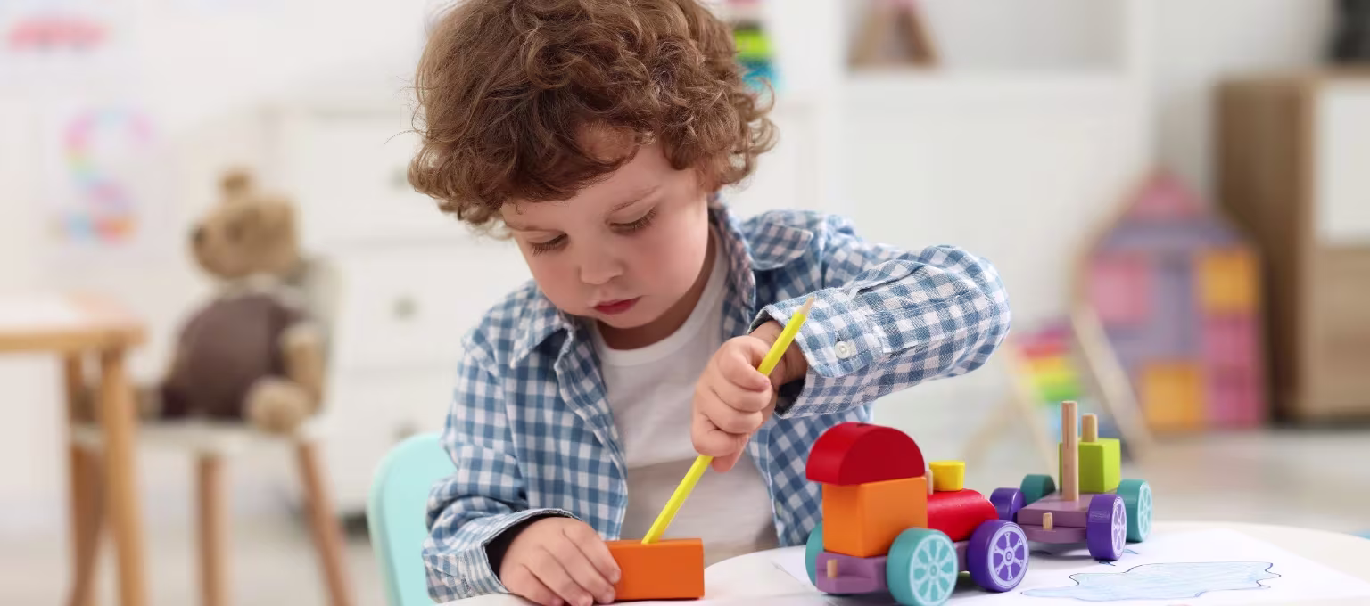 bebê em creche