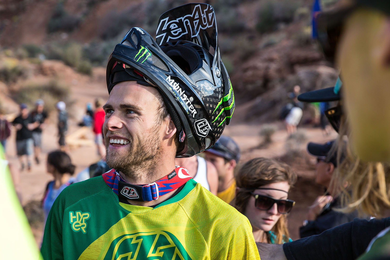 oakley sunglasses for mountain biking