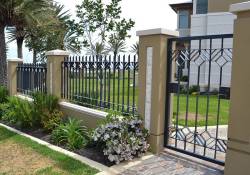 gate-wall-entry-2-optimized-800x561