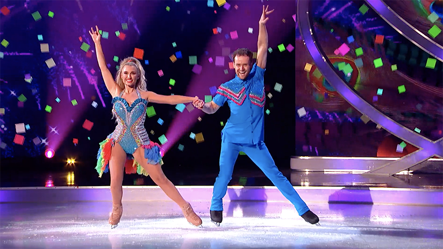 Watch Rufus And Robin Go Retro For Their First Performance Dancing On Ice