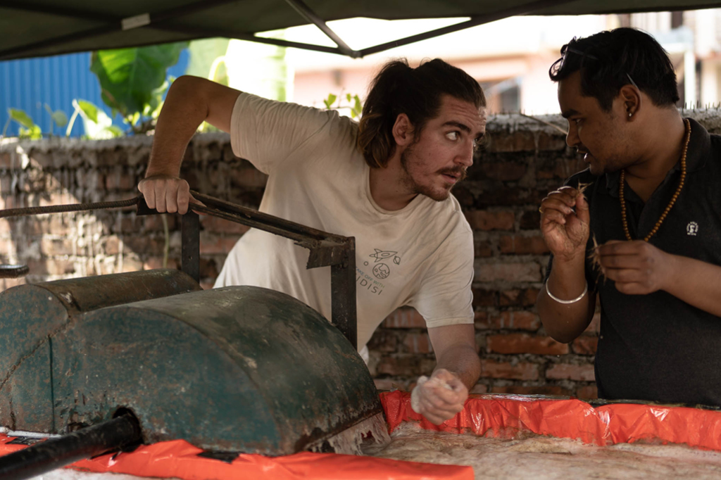 The picture shows the manufacturing process for sustainable menstrual products.