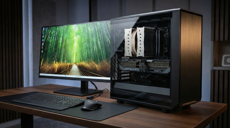 Imagen de una workstation profesional ensamblada en Valencia por VLC Extreme, equipada con un AMD Ryzen 9, refrigeración Noctua NH-D15, GPU Gigabyte RTX 5080, almacenamiento NVMe de alta velocidad y un diseño limpio y silencioso en caja Fractal Define 7 Compact.