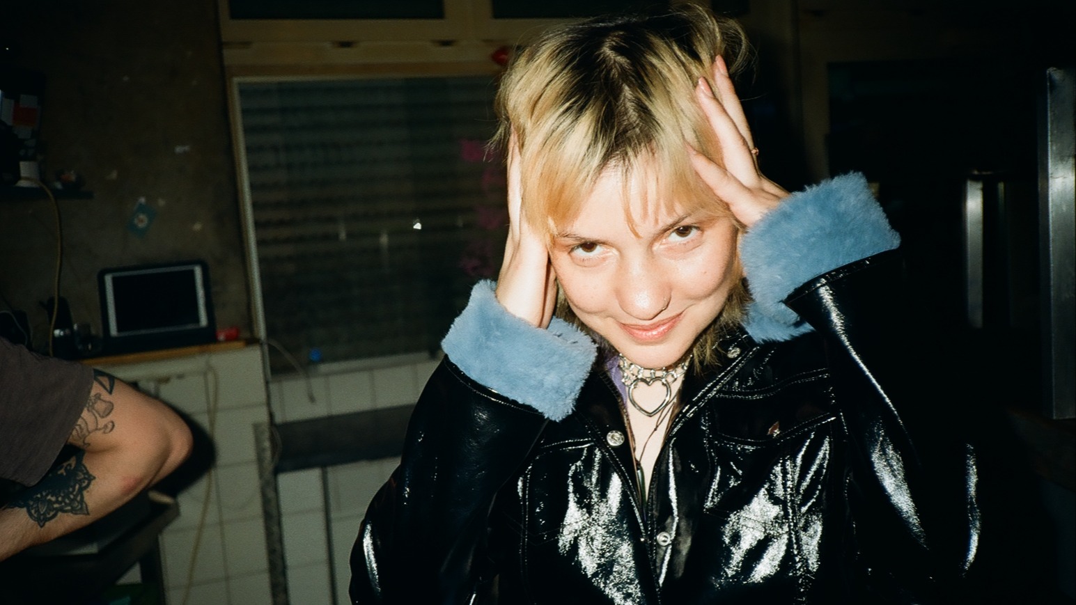 Tropical Bath Time | Dane Joe