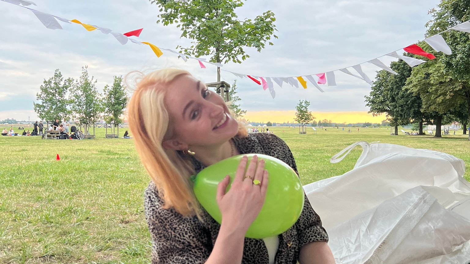 synthy 80s power hour | hi.fí