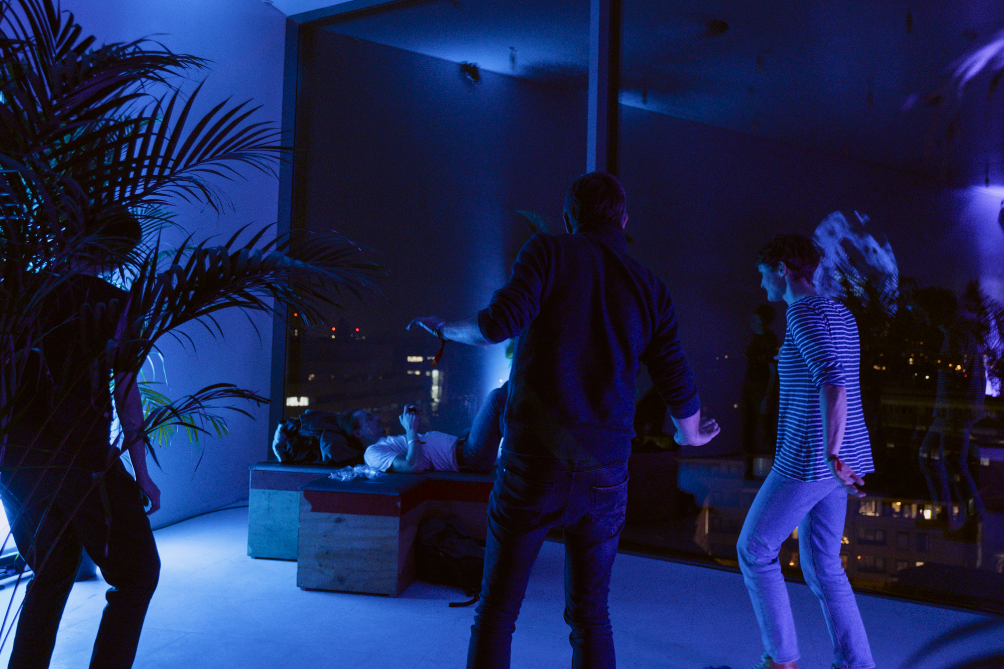 Le Guess Who? | Stranded FM: chananja & edós