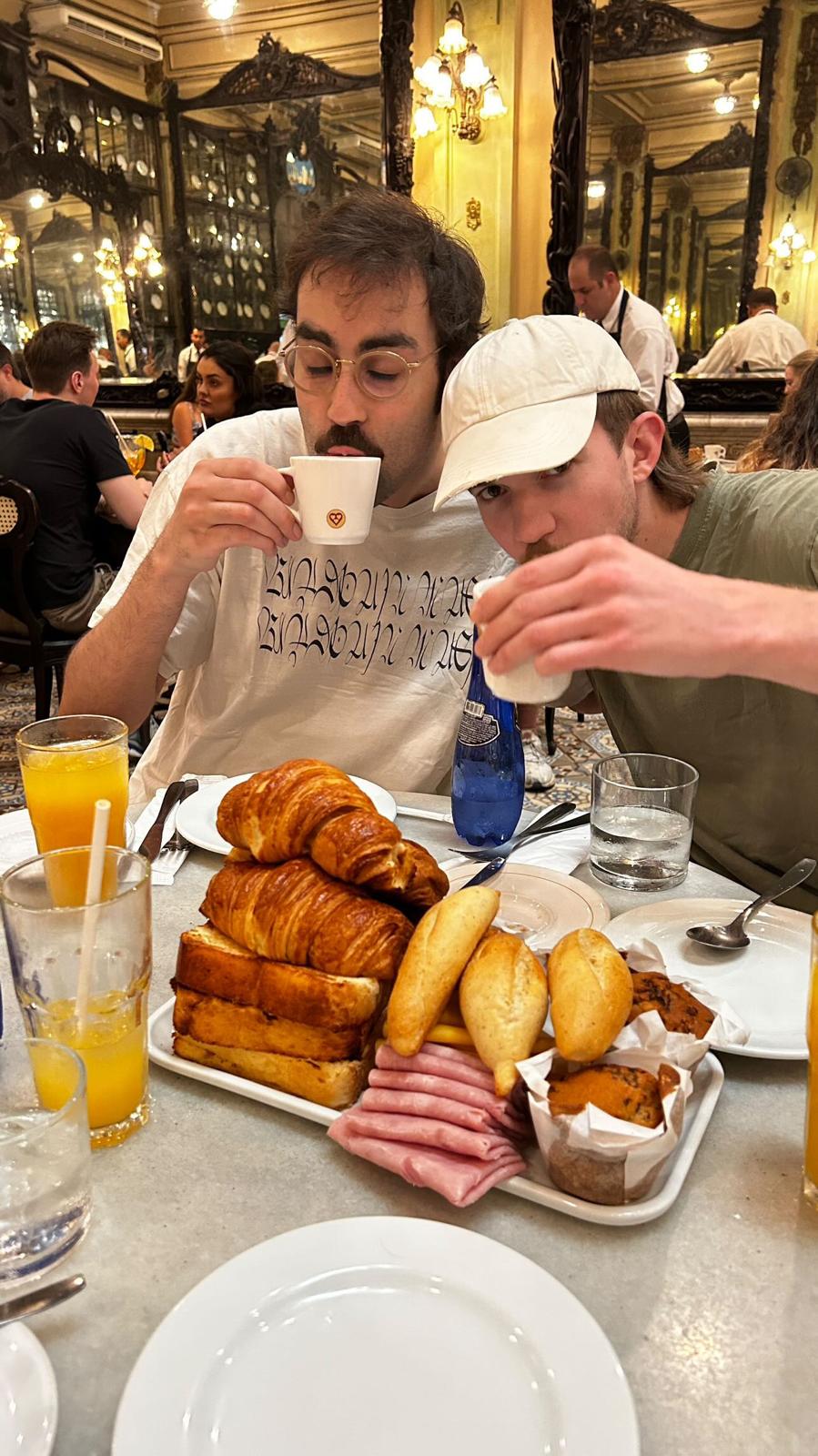 The Breakfast Show | Balearic Banana & moe. 