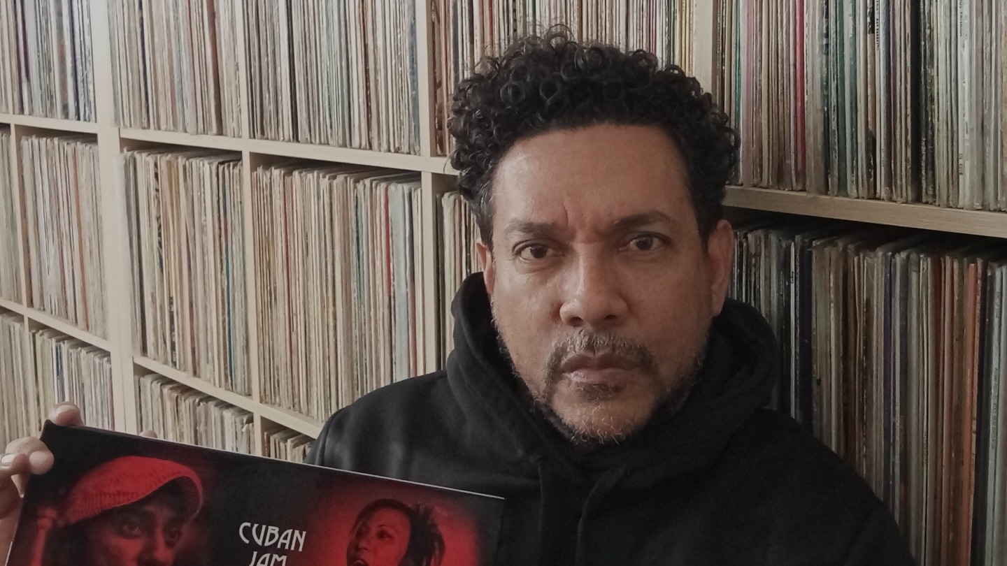 Monteadentro | Don Alirio