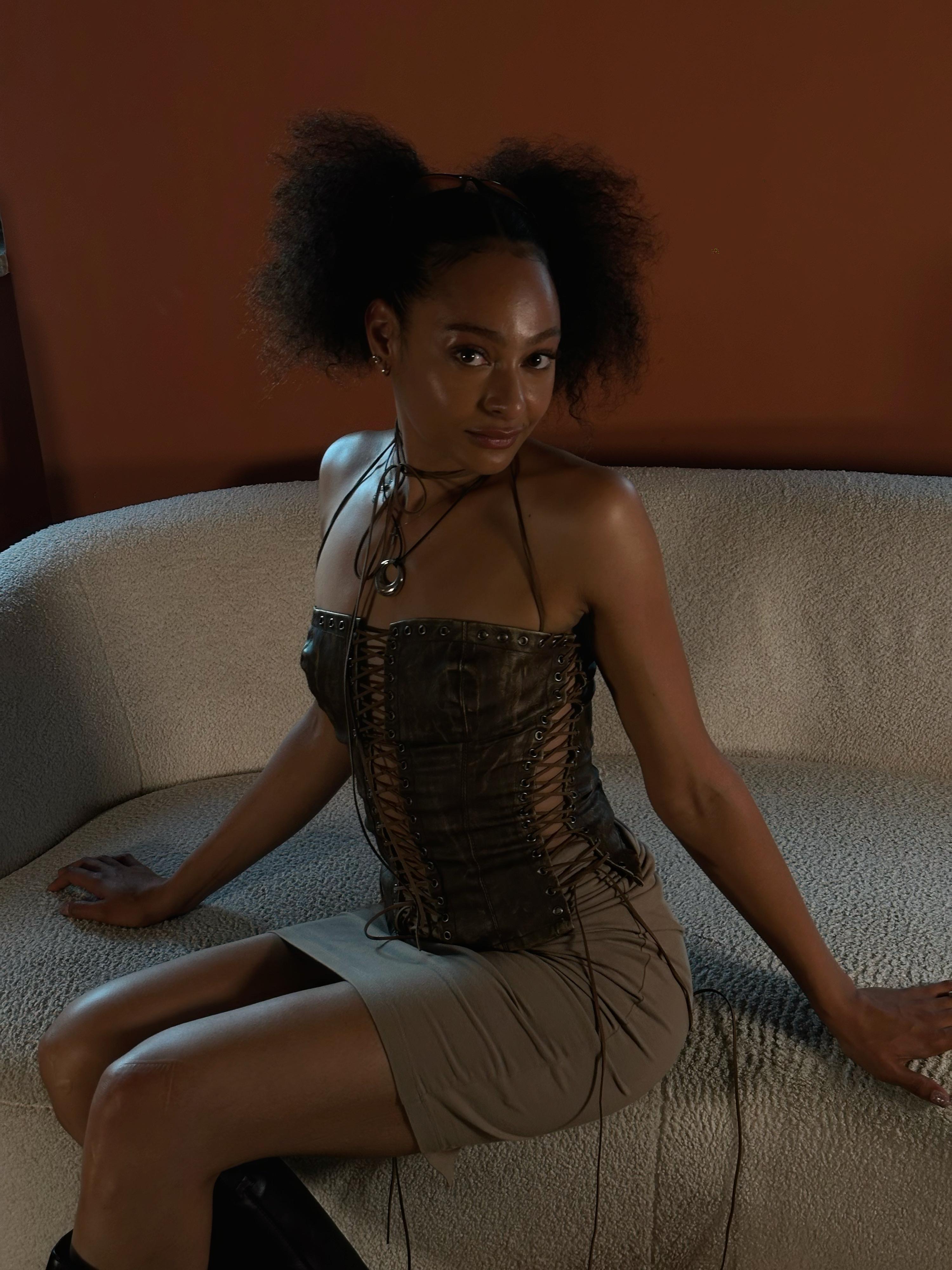 Nomansland Takeover | Chanella