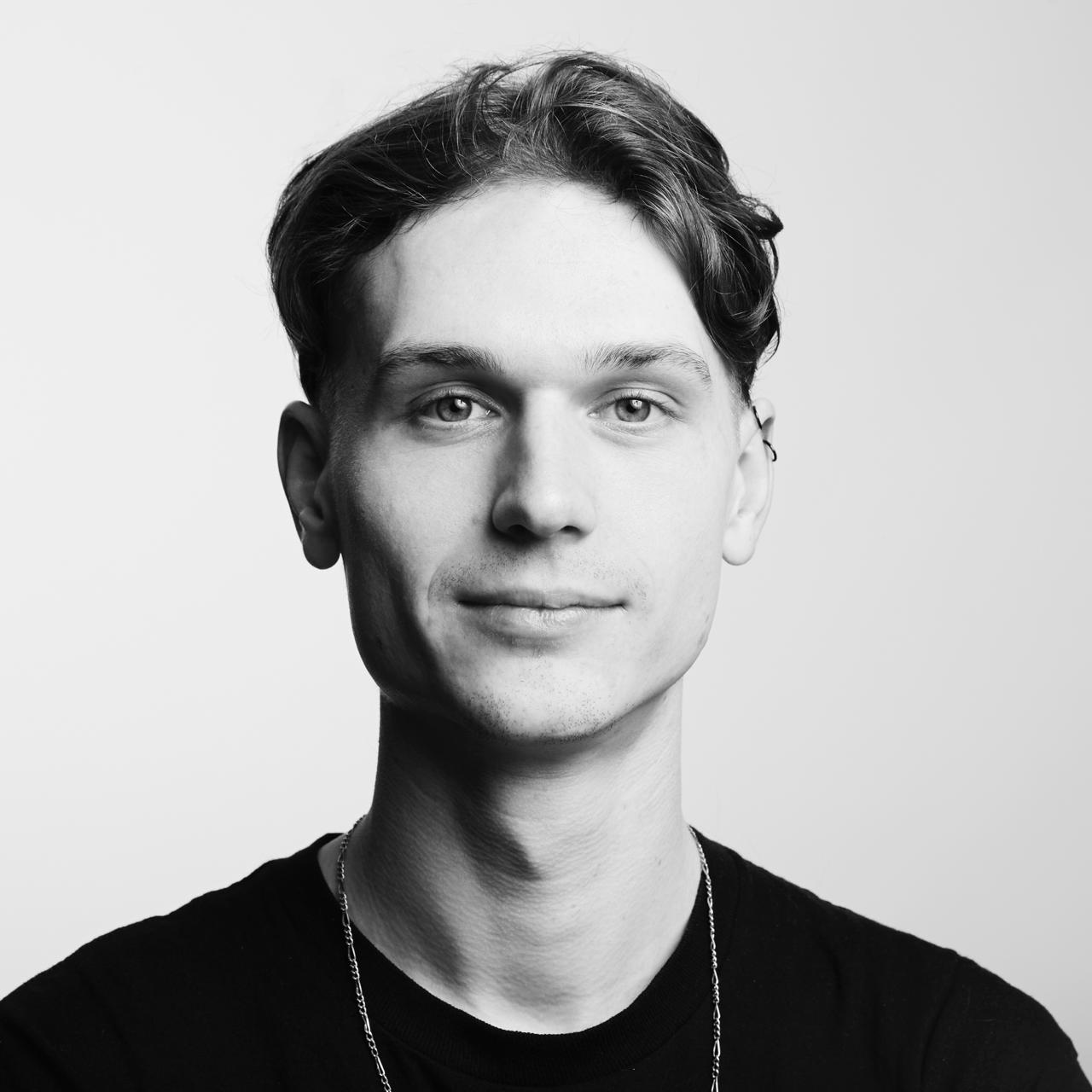 The Coping* Club | Niels Vanloo & Pooja B