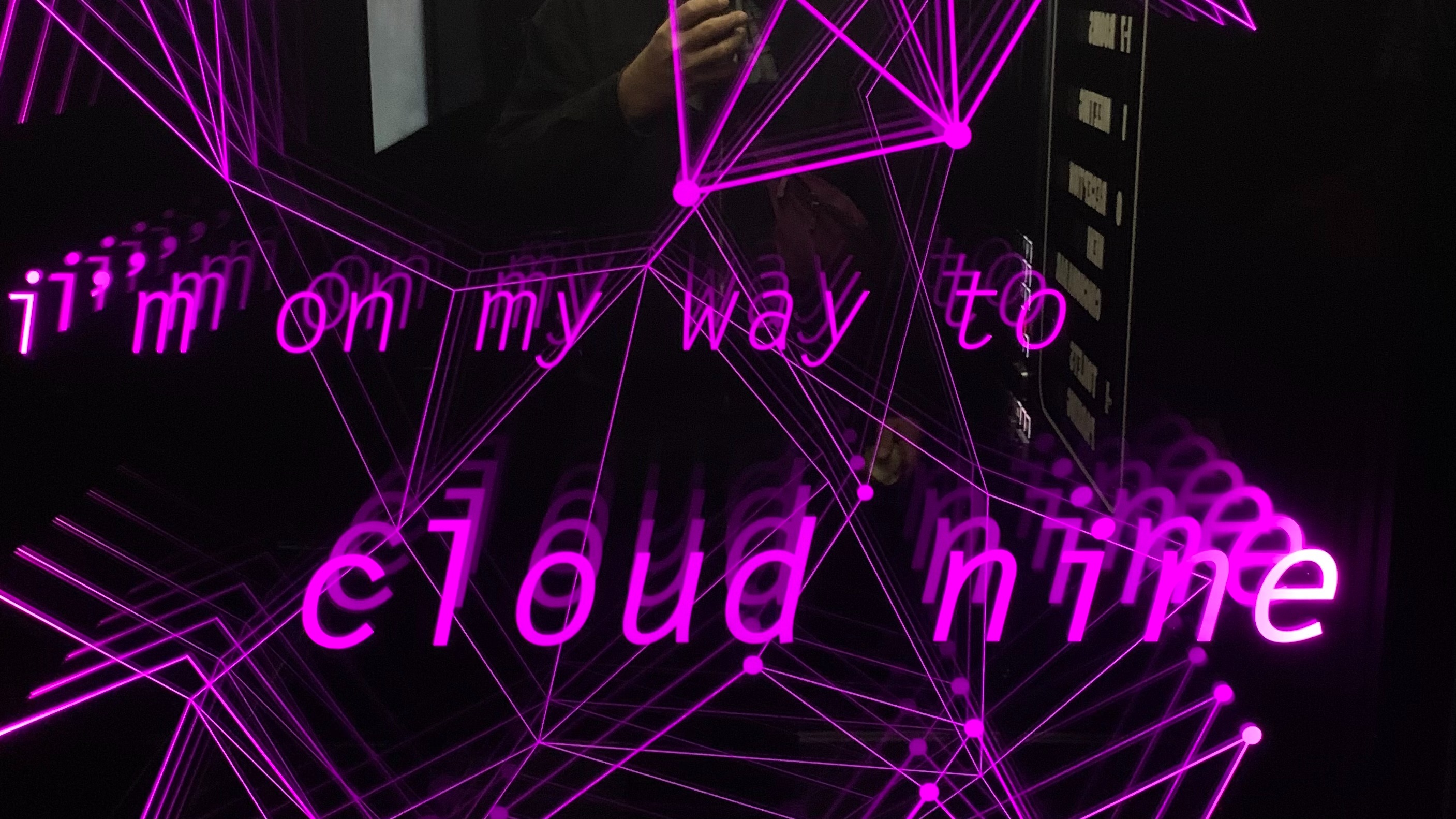 The Little Finger Show | Nick Höppner