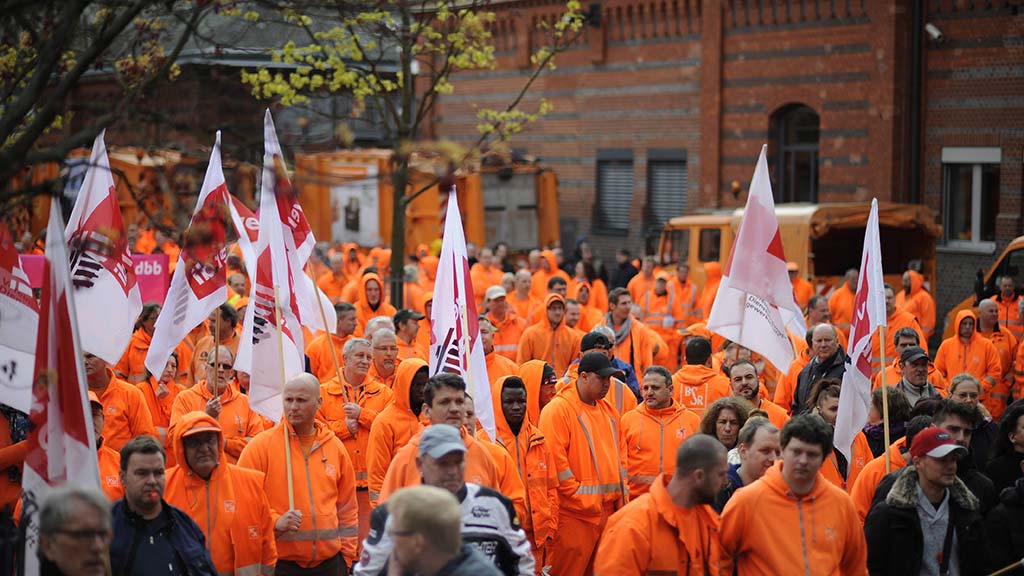 Klassengeschwister | Migrantifa & BSR Strikers