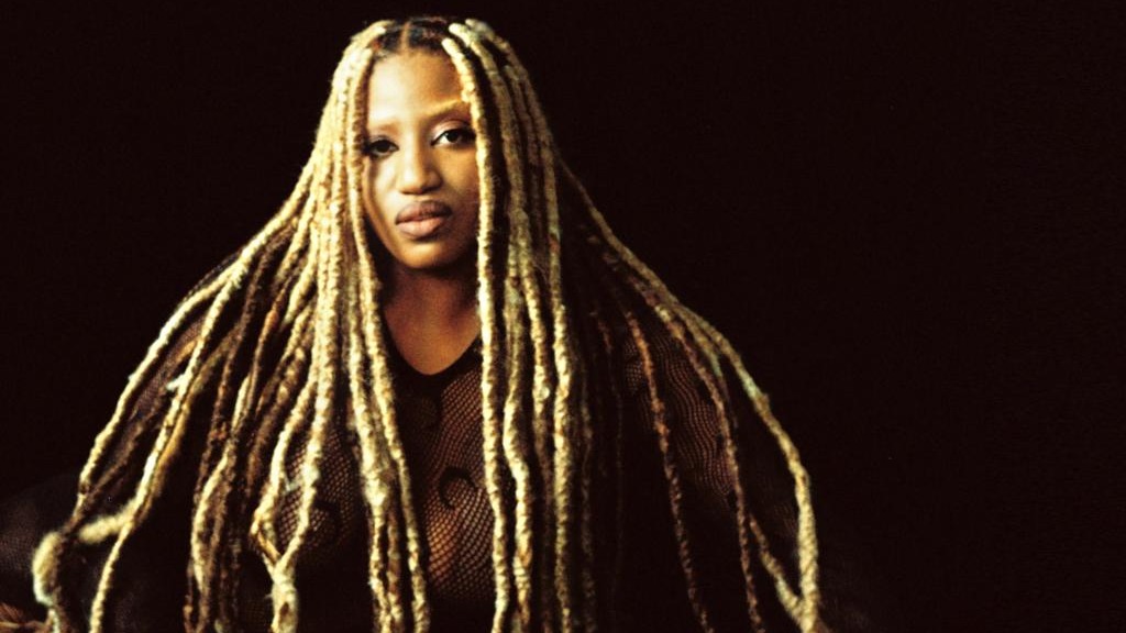 MAKAYABUNDO SOCIAL CLUB | Soyklō