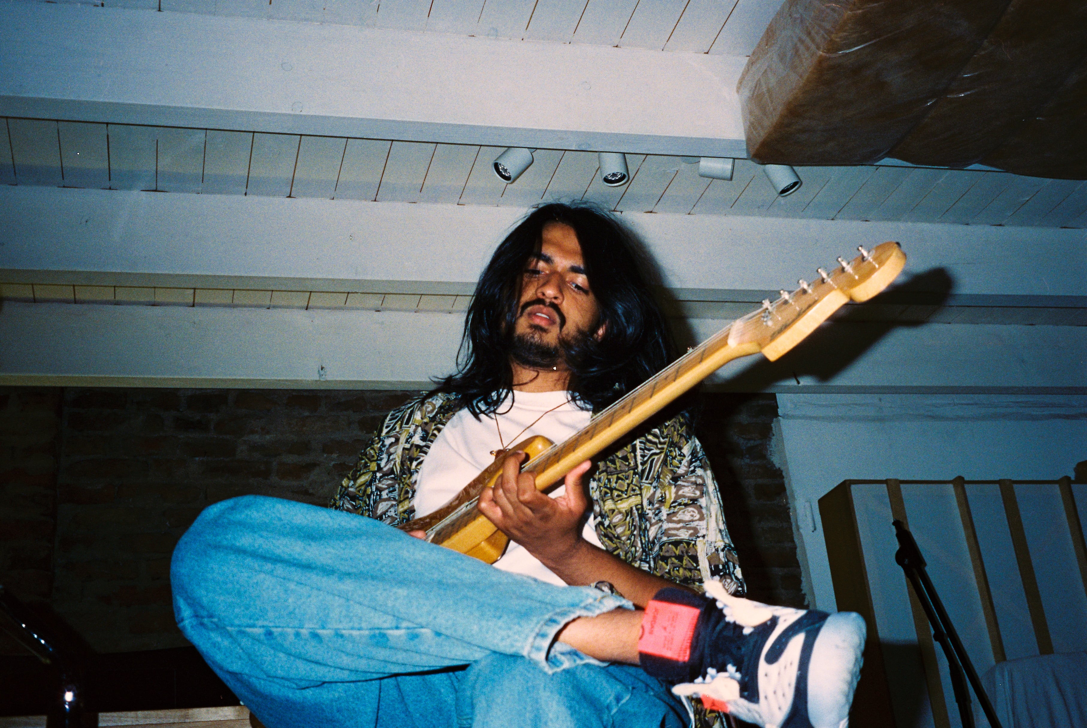 Dimitra Zina invites SIDEQUESTING | Johnny Kulo & Friends