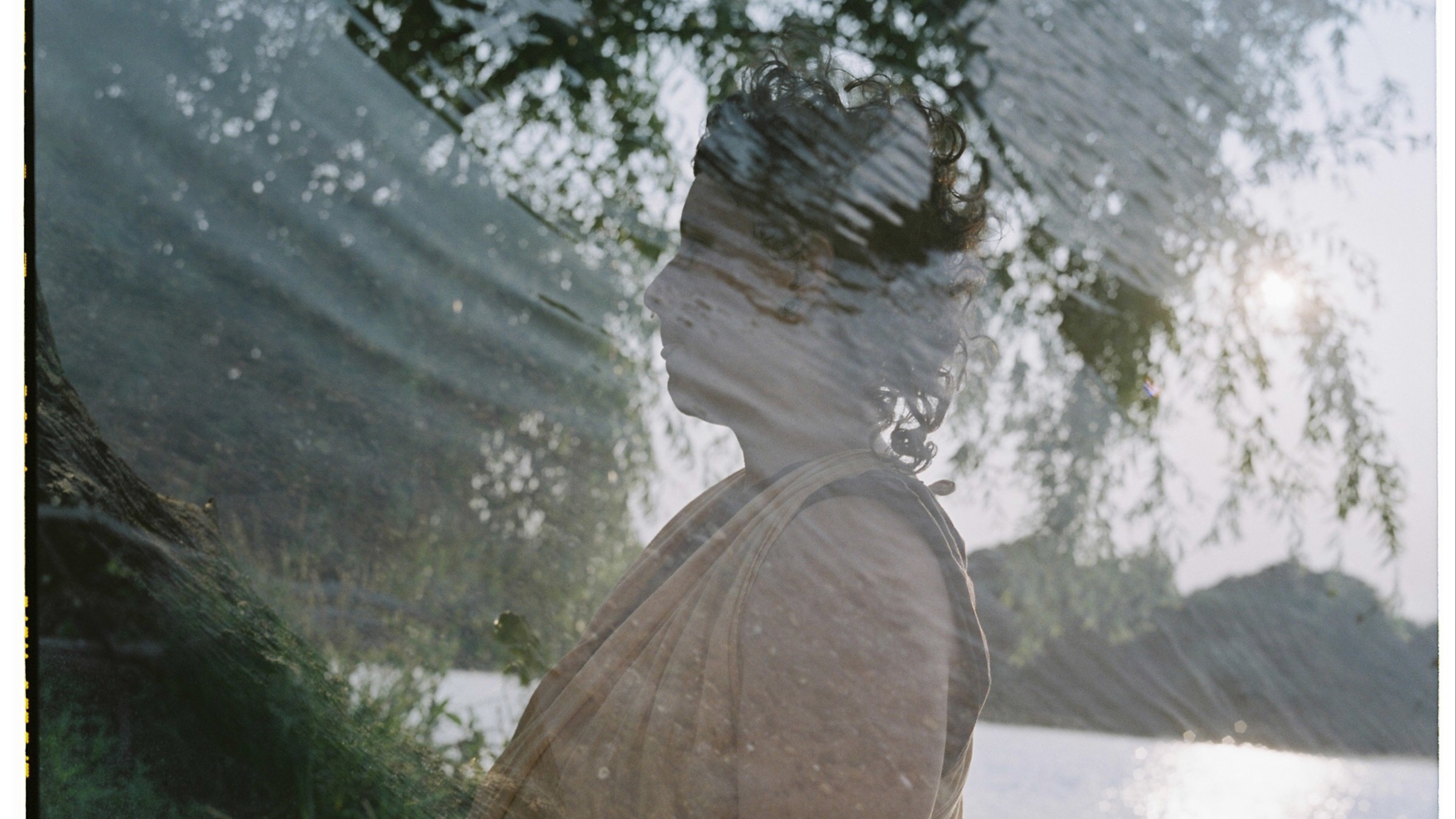 appearance | Caroline Lethô