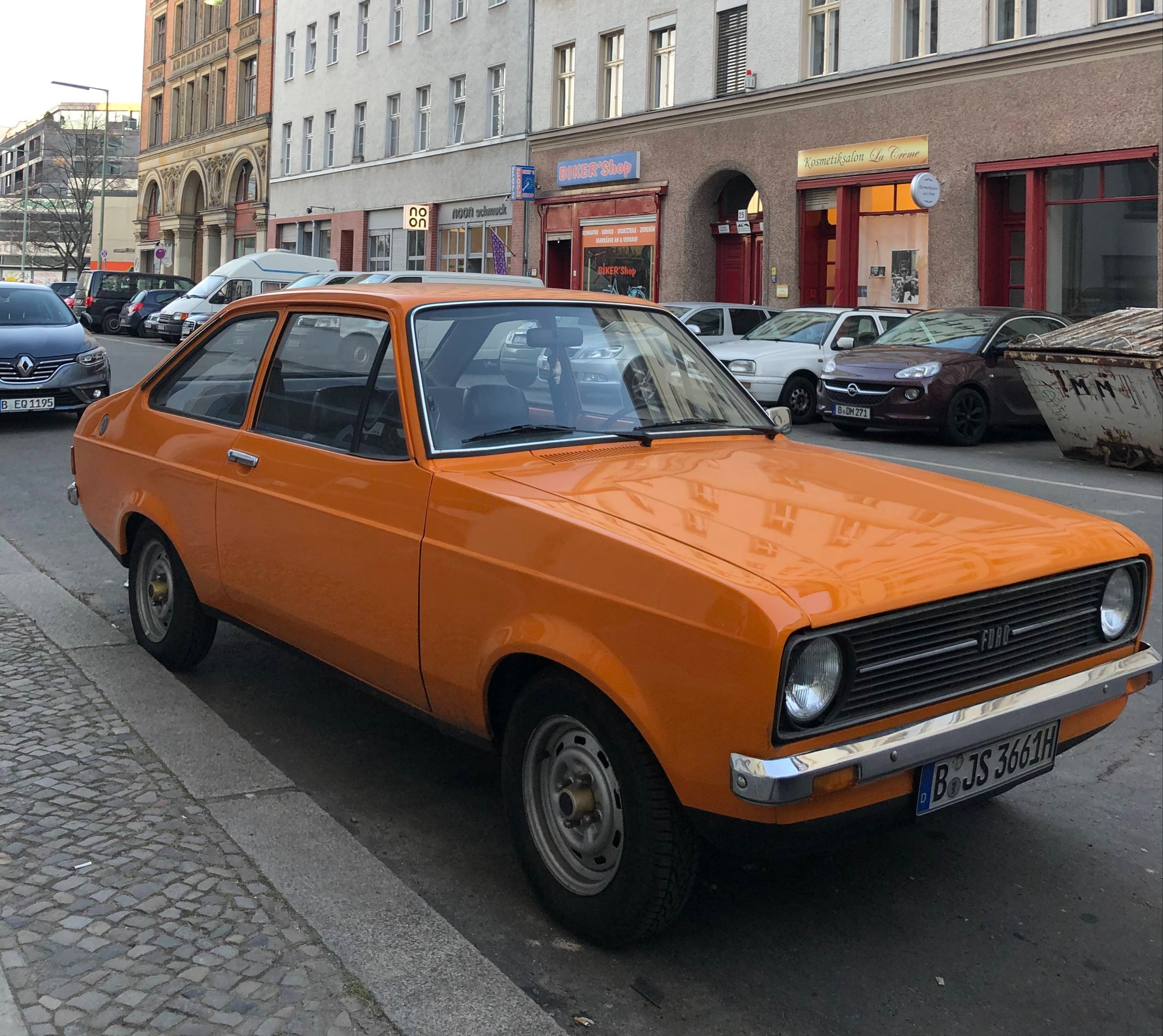 Throwing Shapes Radio: 70s Pop | Adam Cooke 