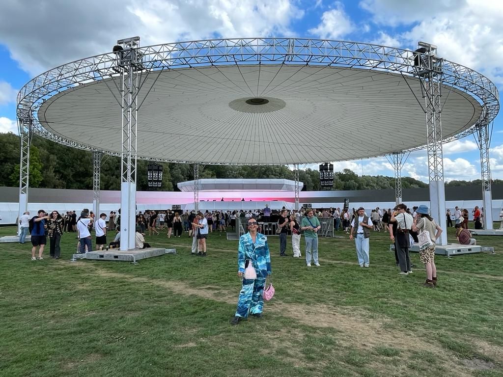 Untitled 909 | Basic Chanel