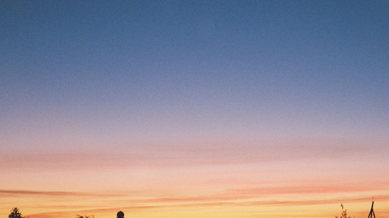 watching sunsets | Joanna Legid