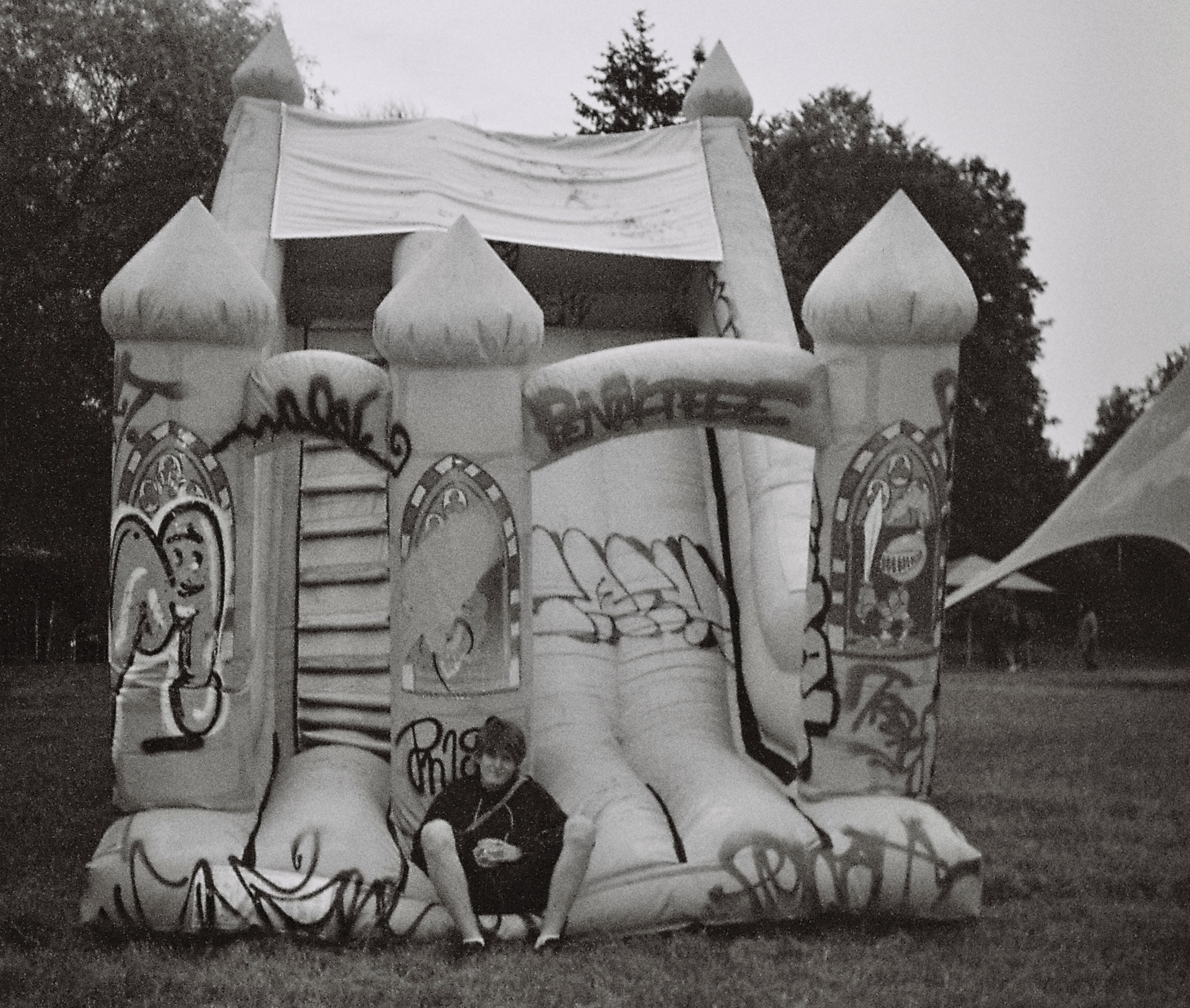 Kauno Fonas | lou-kee